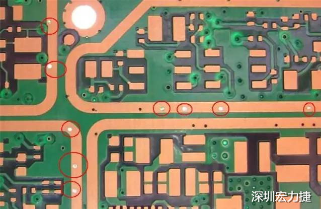 防止PCB過波峰焊時(shí)錫從導(dǎo)通孔貫穿元件面造成短路；特別是我們把過孔放在BGA焊盤上時(shí)，就必須先做塞孔，再鍍金處理，便于BGA的焊接。