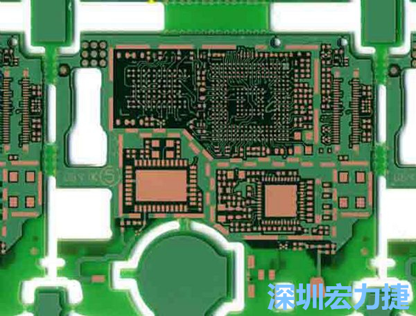 在產(chǎn)品極度要求小型化設計時，可利用HDI板材壓縮主板面積，同時具減輕重量優(yōu)點。